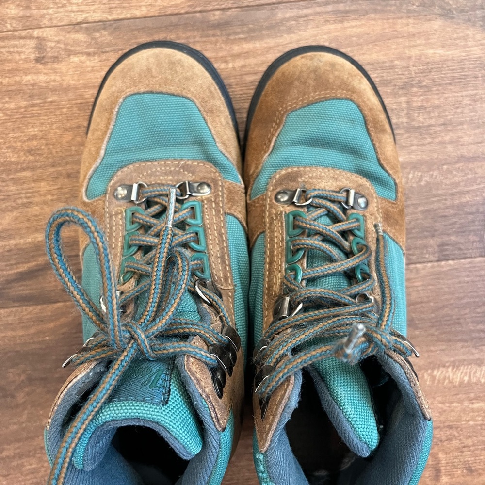 Vasque hiking boot
